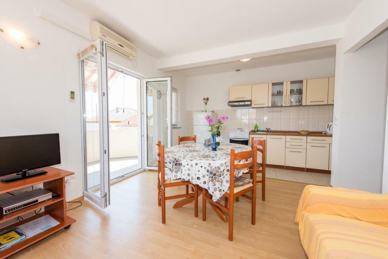 Apartments Maco ペトルチャネ エクステリア 写真