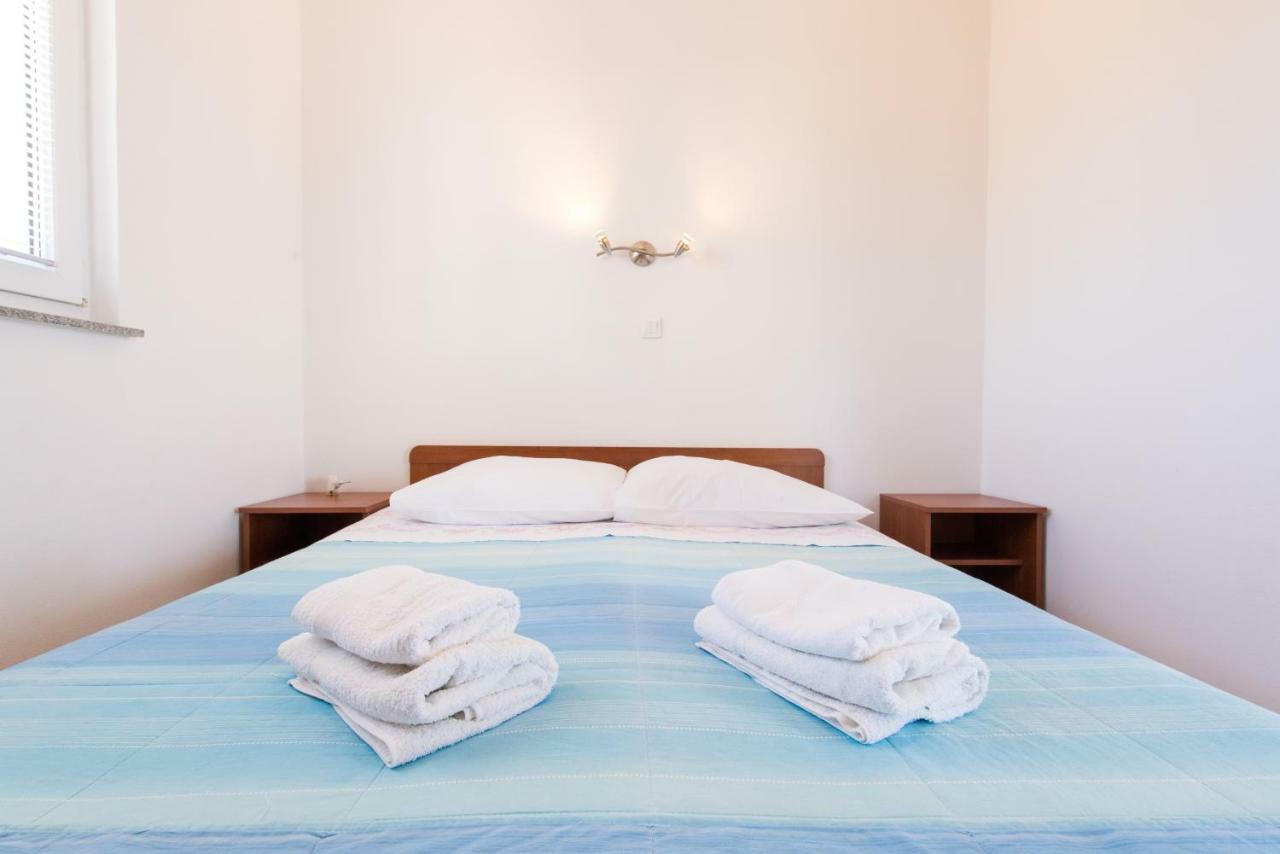 Apartments Maco ペトルチャネ エクステリア 写真
